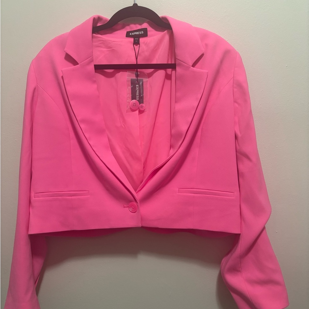 Express Women's Vibrant Pink Cropped Blazer